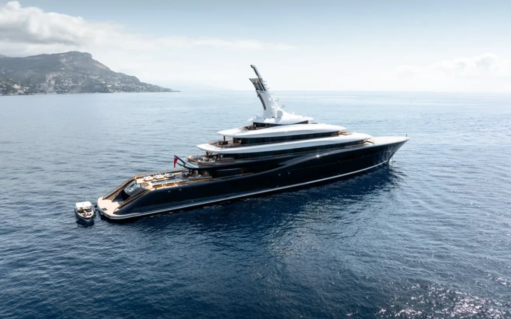 Bill Gates once made waves when he commissioned a hydrogen-powered superyacht, the Breakthrough