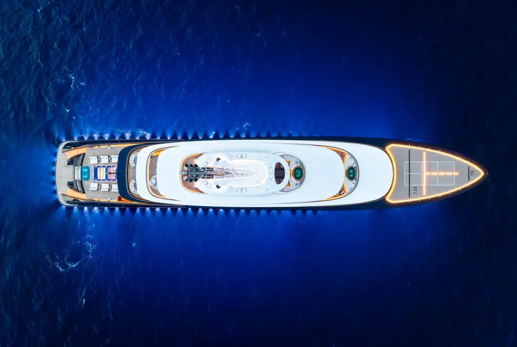 Canadian hockey player Patrick Dovigi spent $435,000 on one tank of fuel to move Bill Gates’ former superyacht