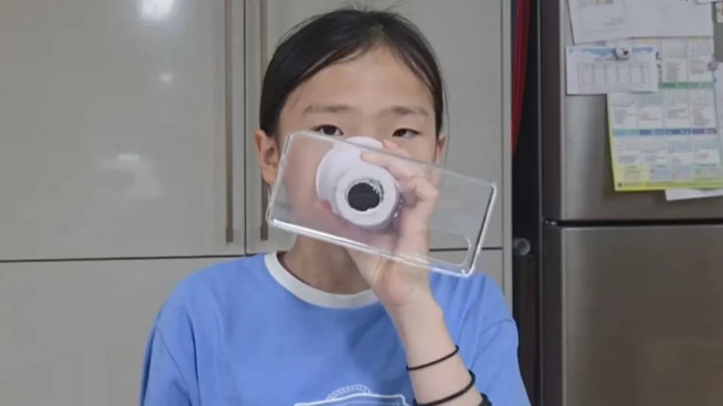12-year-old student invents emergency breathing filter using an everyday phone grip to help people escape smoke