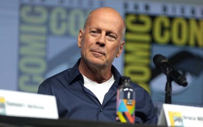 Bruce Willis retires from acting after brain disorder diagnosis