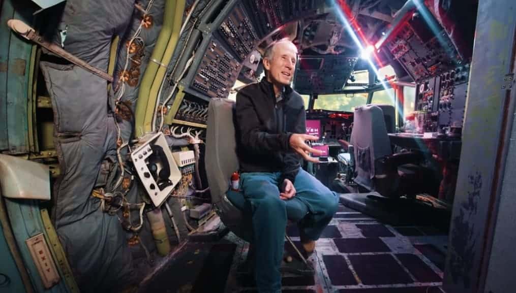 Bruce Campbell inside the plane cockpit