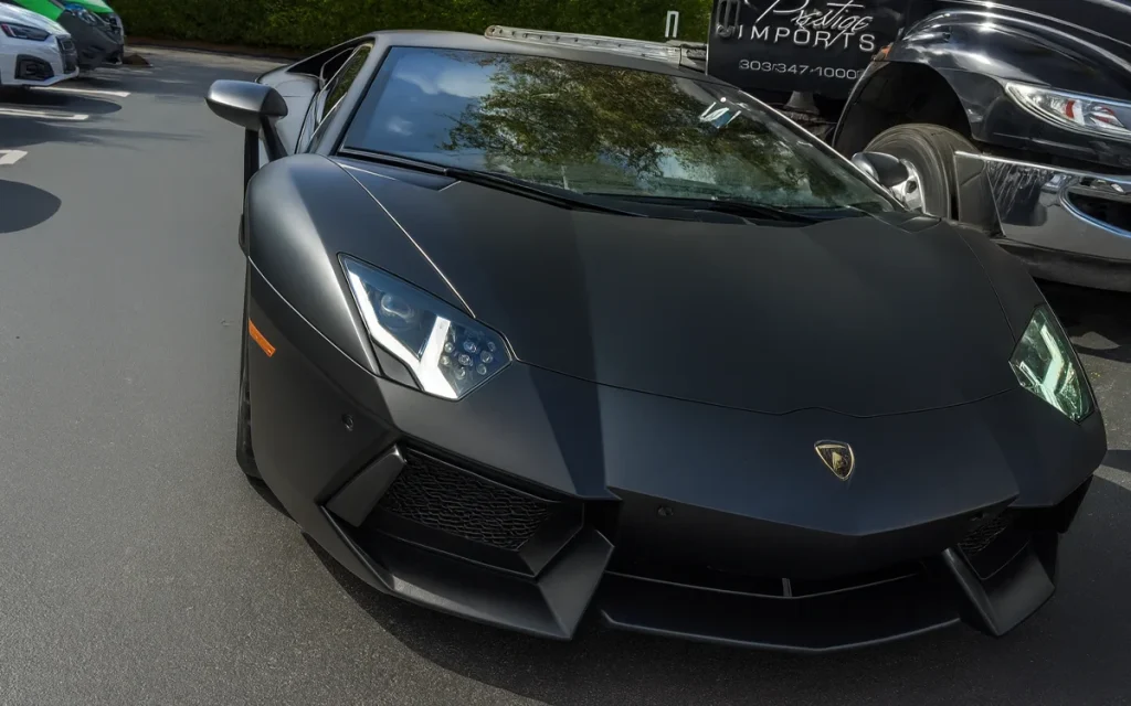 Fabled rap artists Bryson Tiller and Chris Brown recently swapped ownership of a $600,000 Lamborghini Aventador, with Tiller revealing it was a thank-you gift