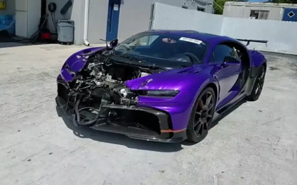 After spotting this crash-damaged 1-of-60 Bugatti Chiron Pur Sport on Miami Copart, restoration expert Mat Armstrong breaks down the price of replacing two headlights