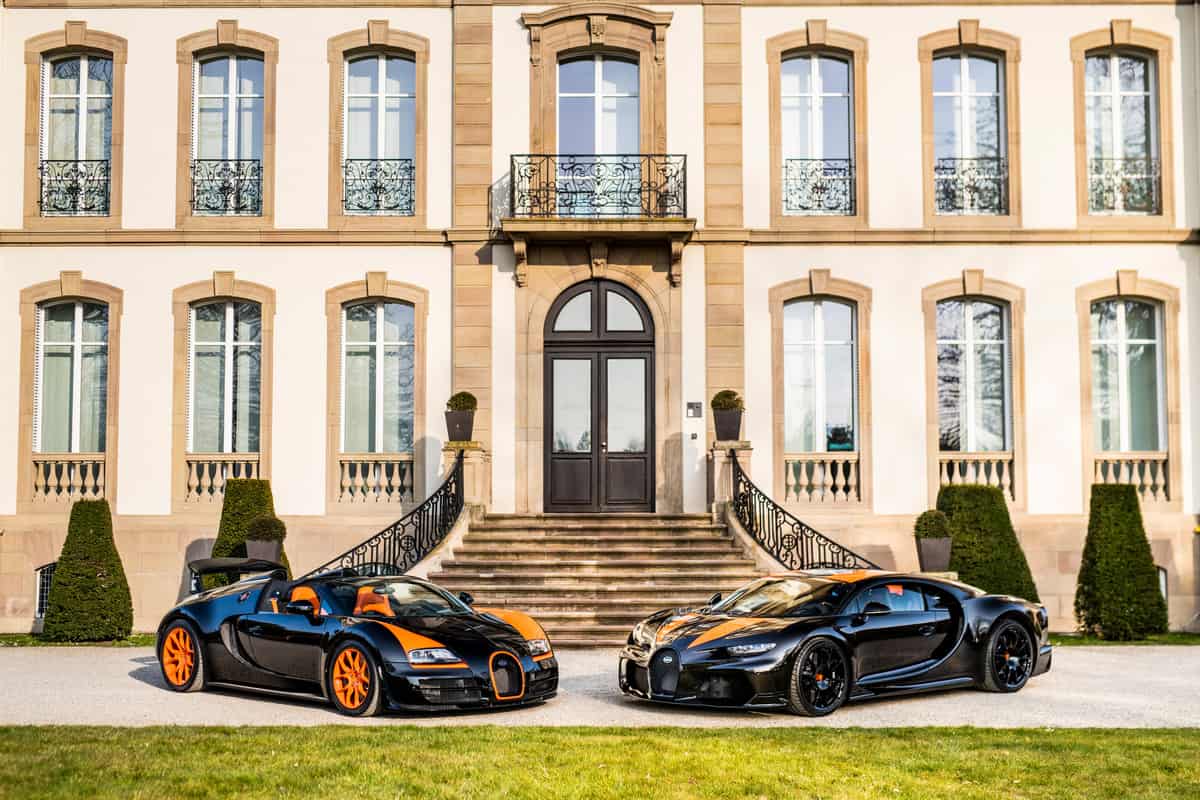 Mysterious collector drops at least $7 million on eight Bugattis