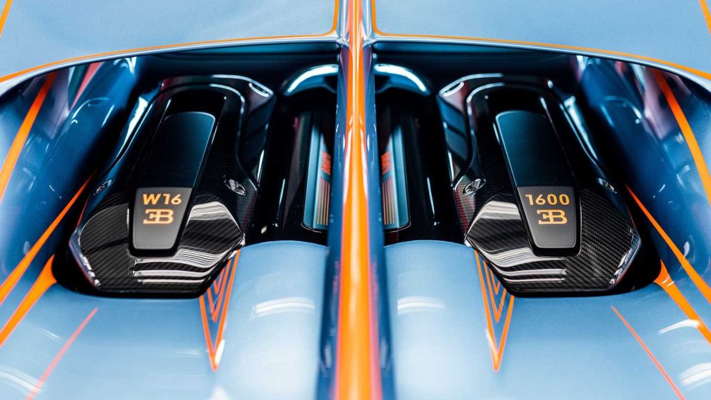 Bugatti Chiron Super Sport blue and orange engine detail