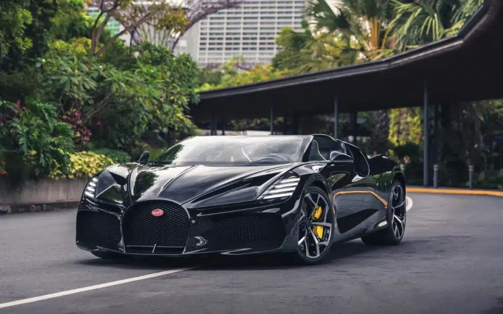 Fastest supercars of all time - Bugatti Mistral