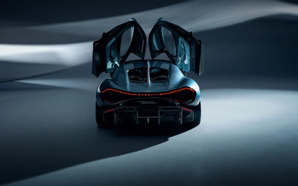 A Bugatti Tourbillon prototype half-buried in snow isn’t something you expect to see while casually scrolling through car-spotting photos. 