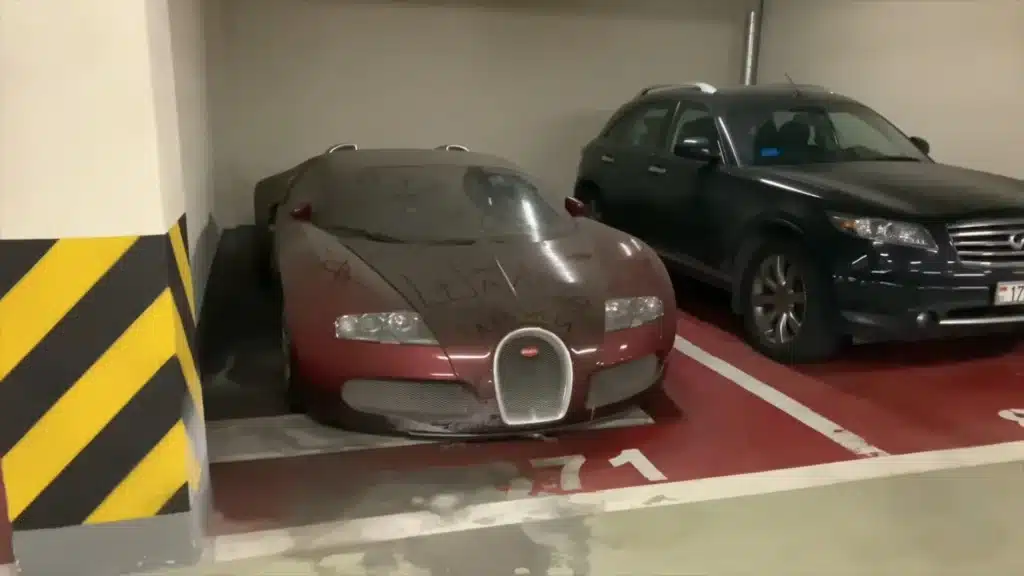 Bugatti-Veyron-lies-dusty-and-abandoned-in-Moscow-after-strange-history hypercar