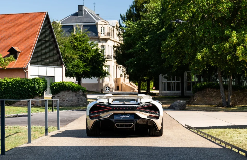 The last ever Bugatti W16 Mistral has rolled off the production line and this is the stunning 1-of-1 car that's marking the moment