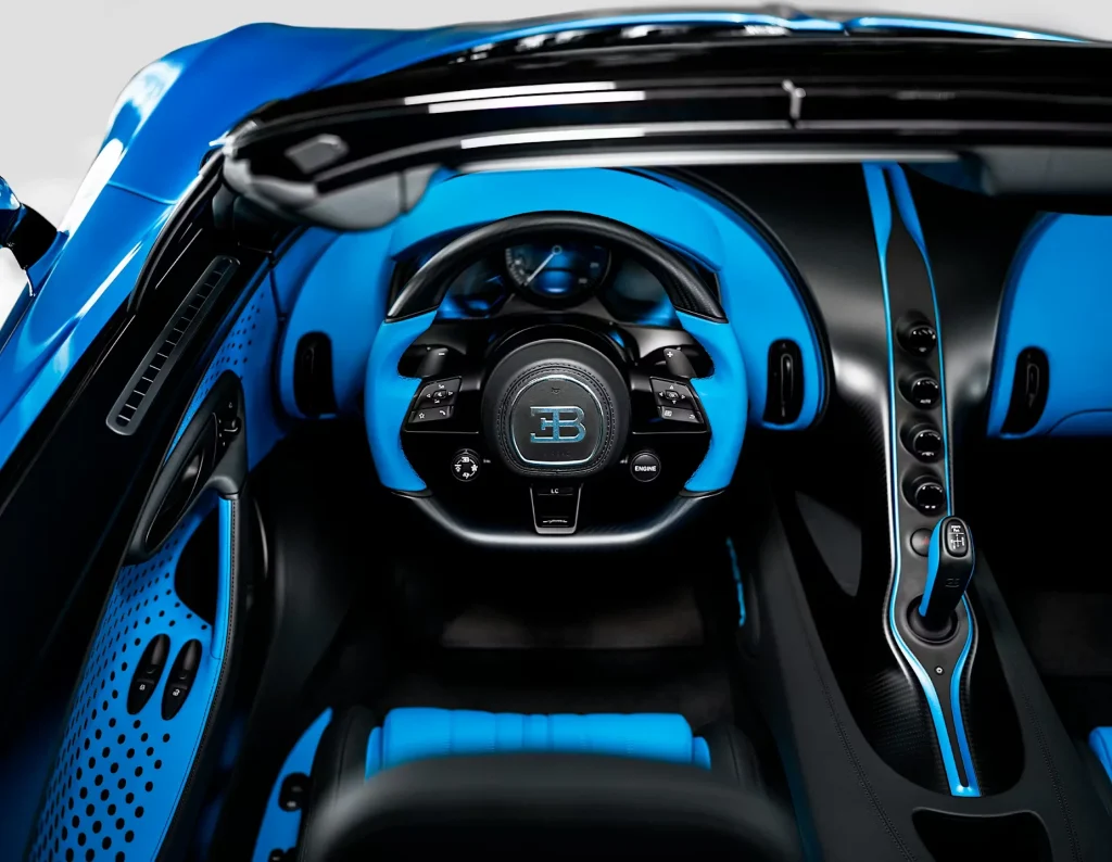 Bugatti just unveiled a new Sur Mesure one-off, a gorgeous W16 Mistral inspired by bugs