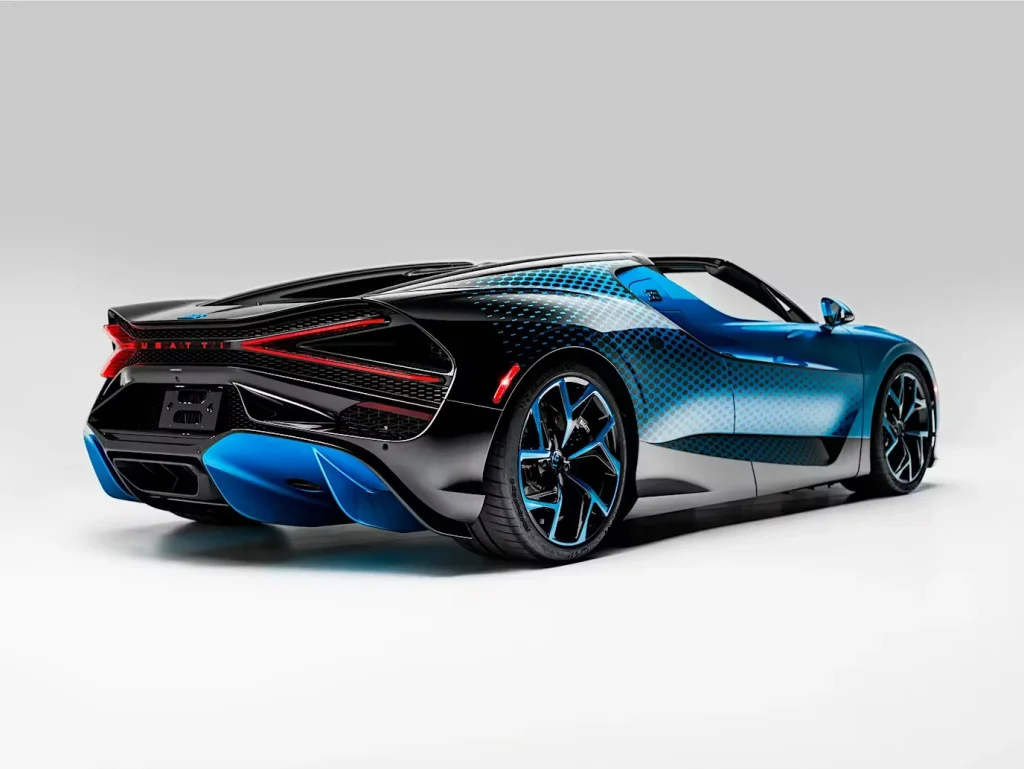 Bugatti just unveiled a new Sur Mesure one-off, a gorgeous W16 Mistral inspired by bugs