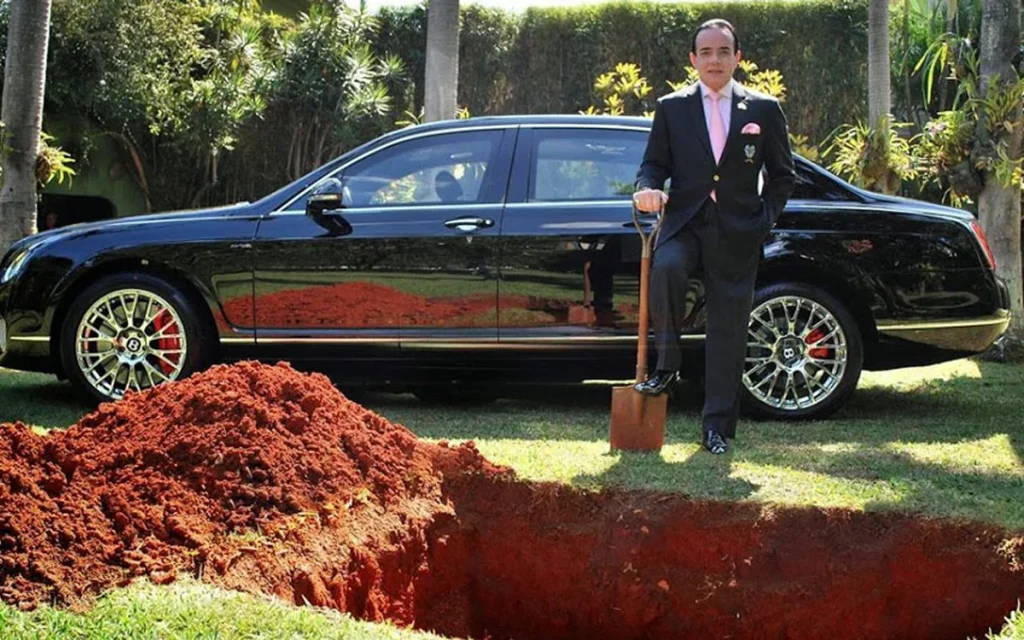 Brazilian Billionaire, Count Chiquinho Scarpa, buried his Bentley Continental Flying Spur, so he could have it in heaven, but it turned out to be a genius stunt