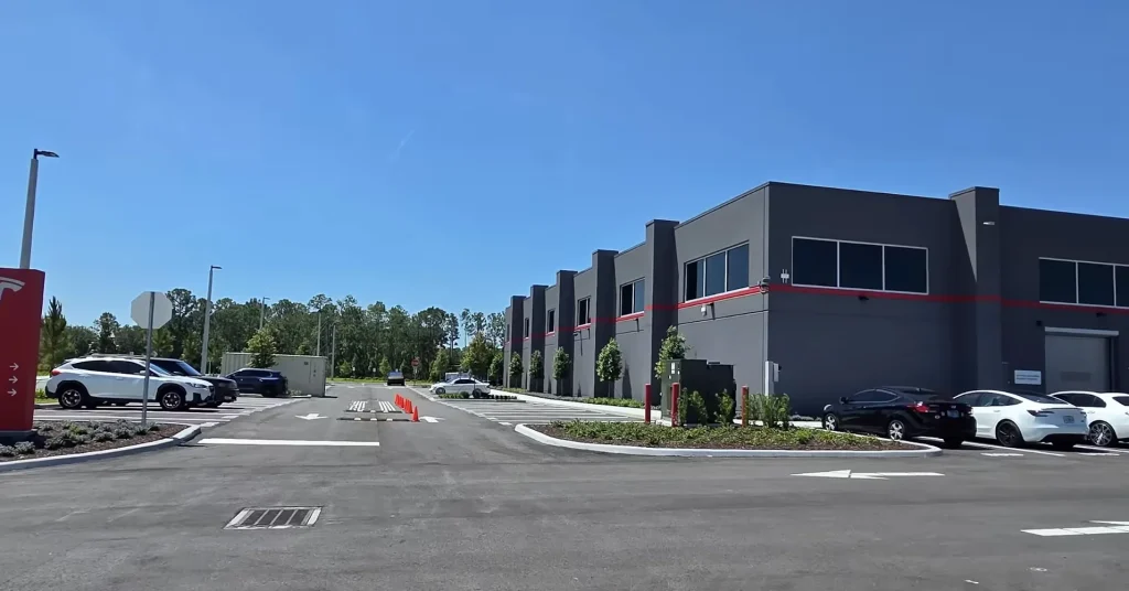 US man who's trying to buy a Tesla dealership for less than $24.5M explains why it's a very good investment