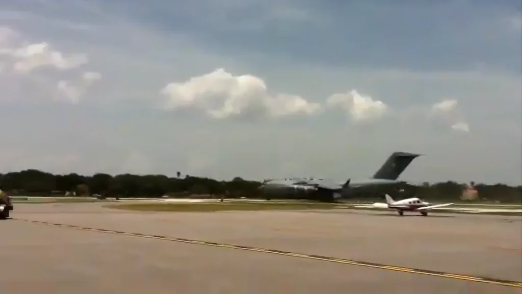 Unbelievable footage shows a C-17 landing at the wrong airport with just a 3,400-foot strip for a 400,000-lb airplane