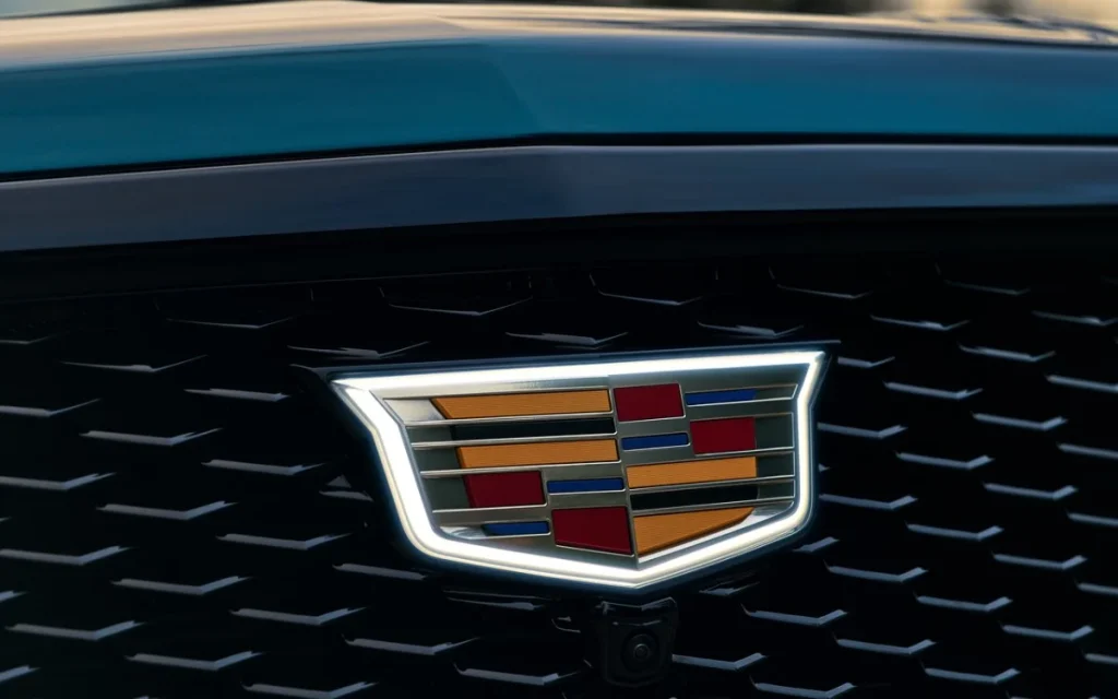 What happened to the ducks in the Cadillac logo and why they disappeared