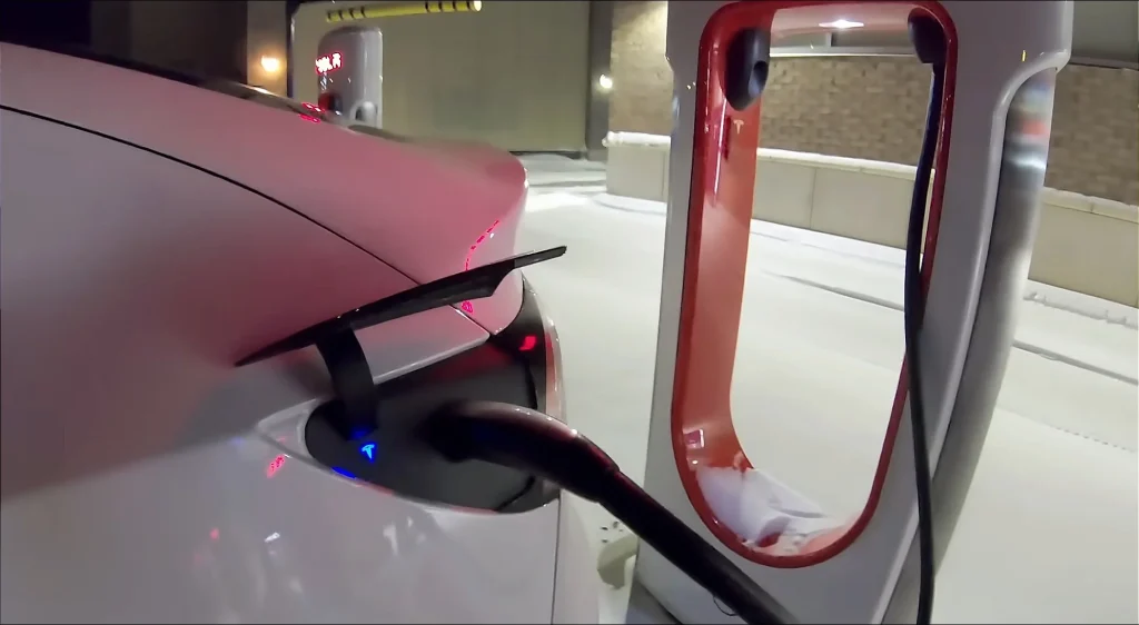 Canada man takes his Tesla Model Y to a Supercharger at -31°F to see what would happen and ends up being taught an interesting lesson