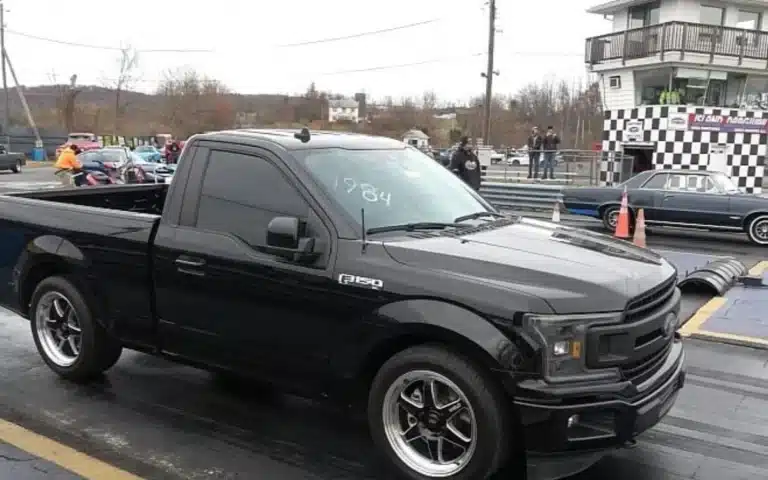 New Ford F-150 XL vs first-gen Pontiac GTO in drag race