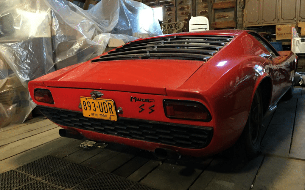 Man discovers rare Lamborghini in special New York barn