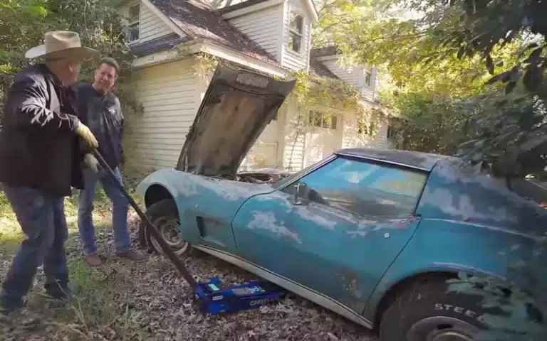 Mystery color Corvette abandoned for 40 years in Missisippi