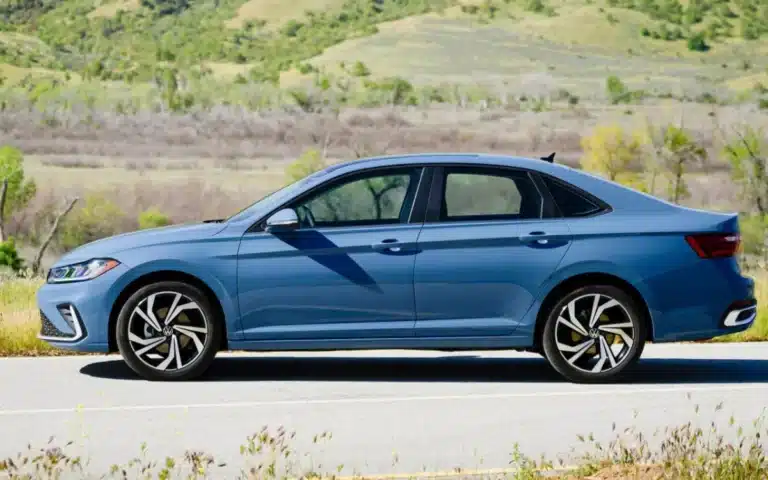 Volkswagen Jetta driver asked same question at gas station