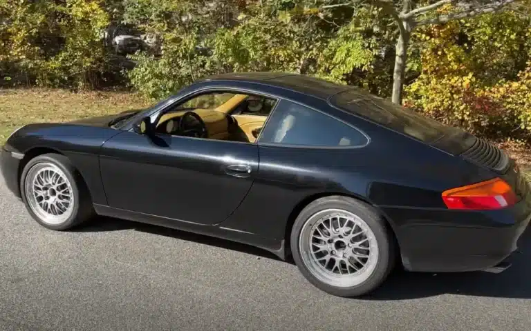 Guy bought cheapest Porsche 911 he's ever seen on Craigslist