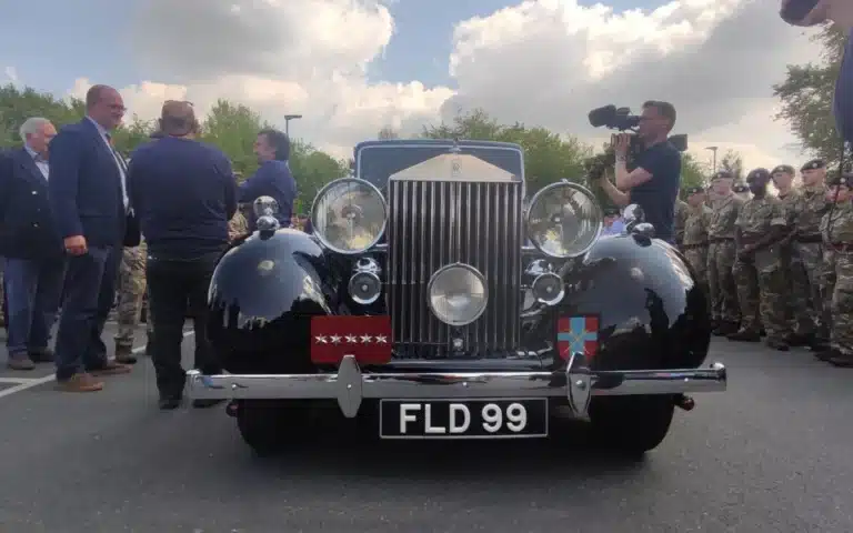 Richard Hammond incredibly restores 1930s Rolls-Royce before returning it to museum