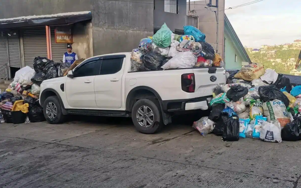 Ford Ranger blocked garbage area so it it got filled like a dumpster
