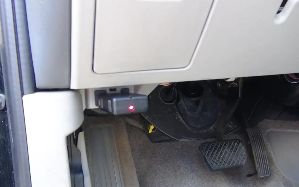 If you’ve ever wondered how to program a car key fob without handing over a small fortune to your dealership, you’re not alone.