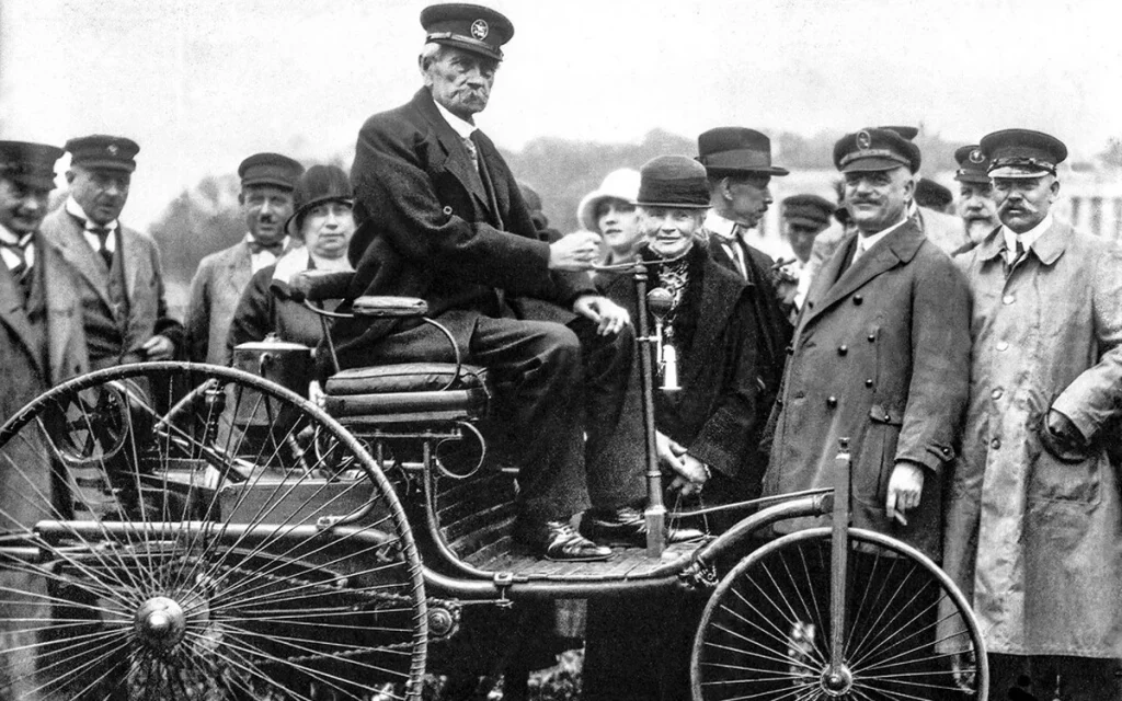 As it reveals its now winning formula for the 2026 F1 season, Mercedes honors the great Carl Benz, whose 1886 patent and legacy is still being used today