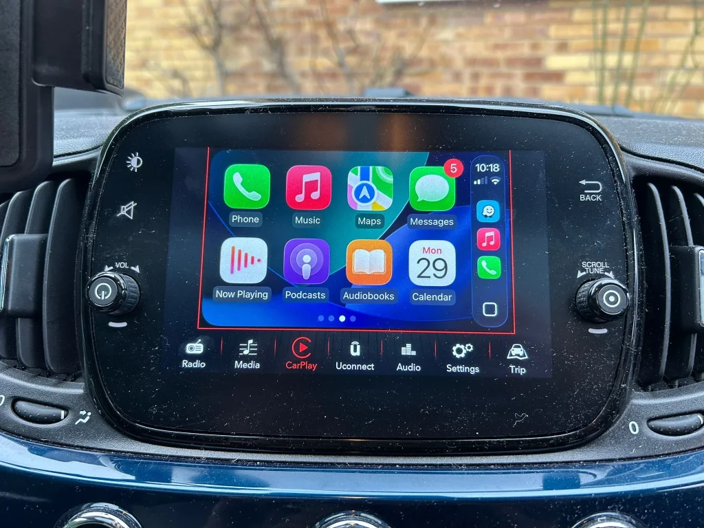 These are the car brands who don't support Apple CarPlay in their vehicles