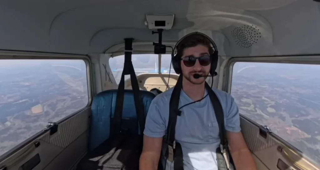 Pilot races Airbus A321 in his Cessna 150 to see who can get from Atlanta to Jacksonville the fastest