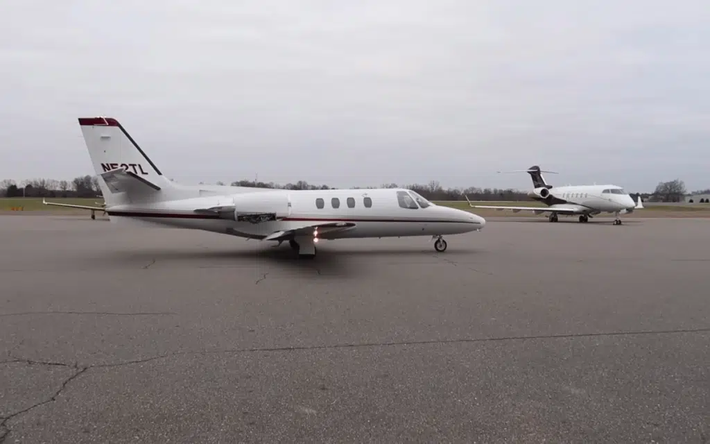 Young Americans buy a Cessna private jet in cash and attempt to fly it 1,800 miles home to Phoenix, one of them has never even flown private before