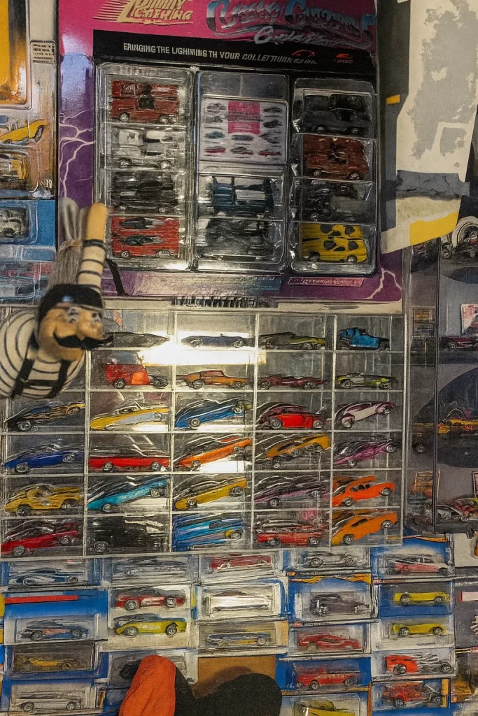 Nephew goes up to uncle’s old attic and finds it packed wall-to-wall with hot wheels worth a fortune today
