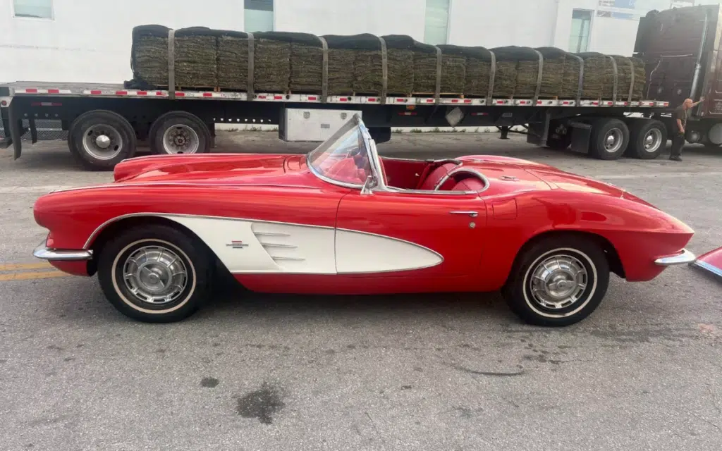 Chevrolet Corvette in Miami that spent 46 years with the same owner put on sale for $1 with no reserve