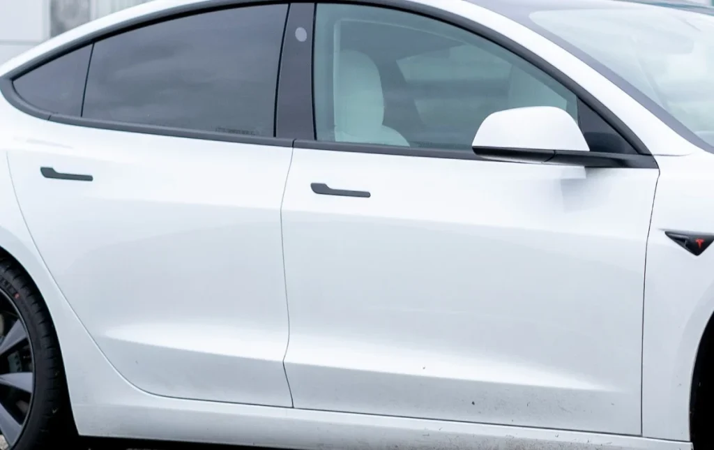 China is banning retractable&nbsp;car door handles - or flush handles, as most people call them - for a reason that should have perhaps been obvious a long time ago