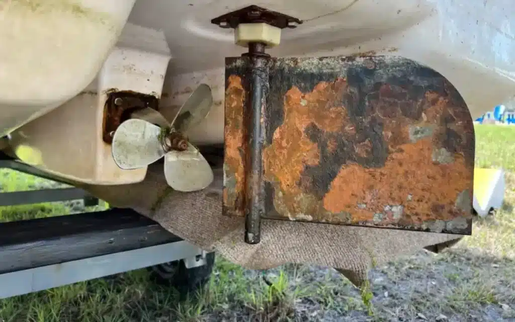 This Florida son and dad duo ordered a $1,000 electric boat from China, and two years later, they have revealed its much-needed modifications