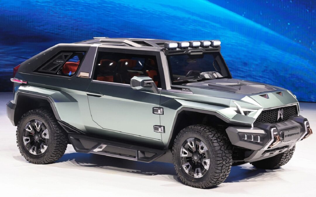 This Chinese Hummer EV copycat has its own crabwalk
