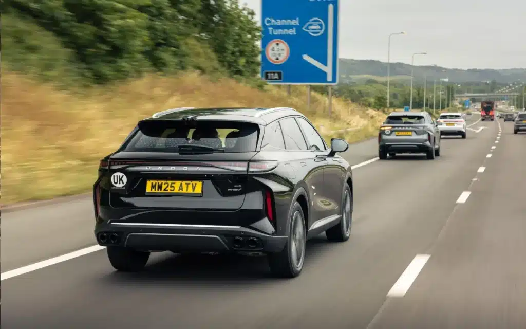 A Chinese SUV, the OMODA 9, has proved that hybrids are king, by traveling across nine countries and 730 miles on a single charge and tank of fuel
