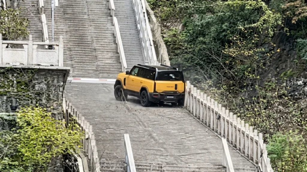 Chinese automaker Chery attempted to recreate the viral Range Rover Stairway to Heaven climb in China but it all went very wrong very quickly