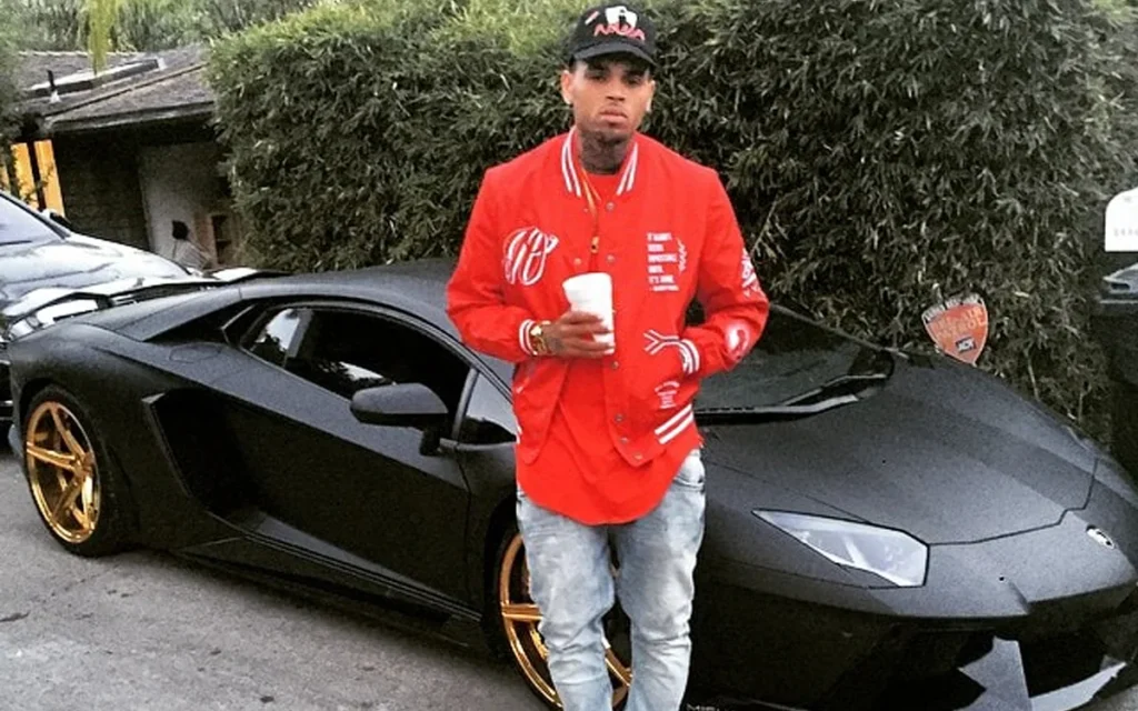 Fabled rap artists Bryson Tiller and Chris Brown recently swapped ownership of a $600,000 Lamborghini Aventador, with Tiller revealing it was a thank-you gift