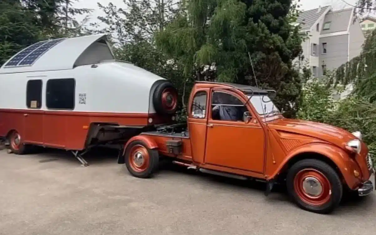 Are we supposed to love or hate this custom Citroën 2CV “Dölüggs”?