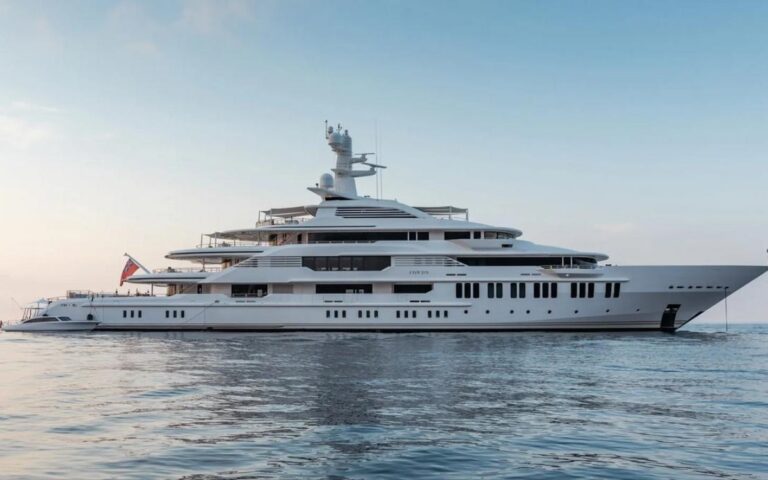 Cloud 9 Star Wars Superyacht Side View