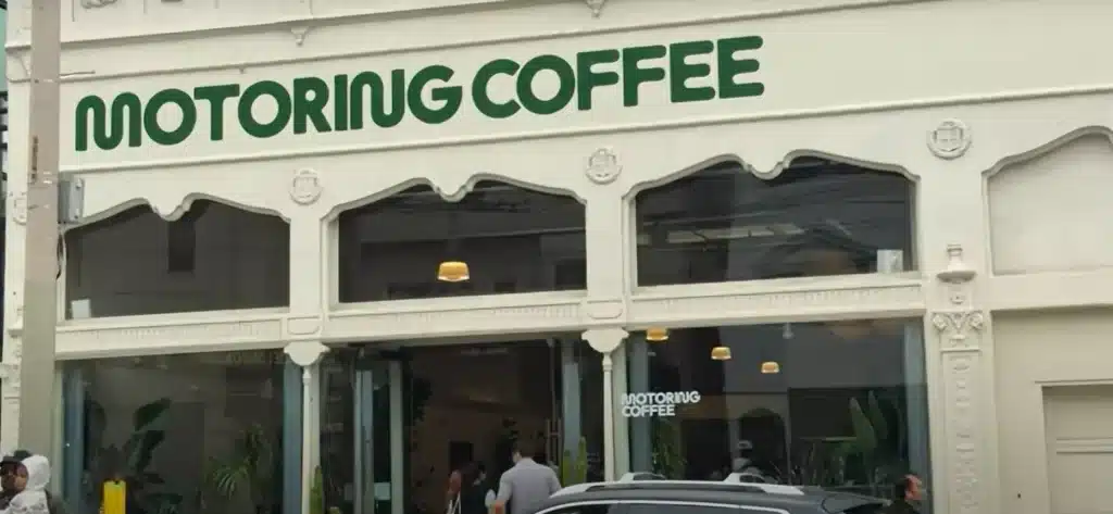 Californian Honda S2000 owner drove 100 miles to a San Francisco coffee shop made for car lovers
