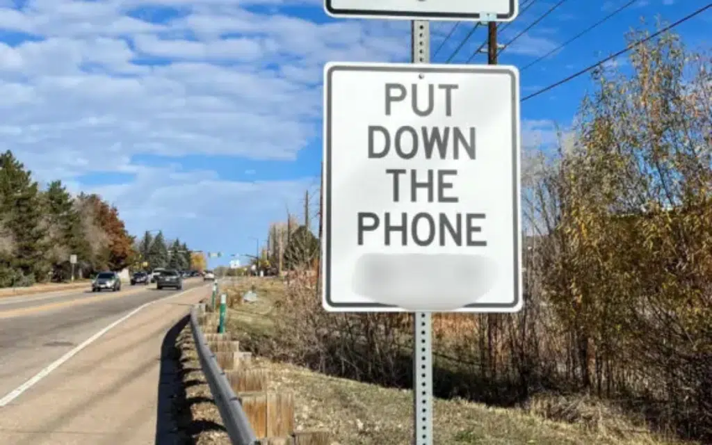 Colorado sign trying to stop dangerous driving.