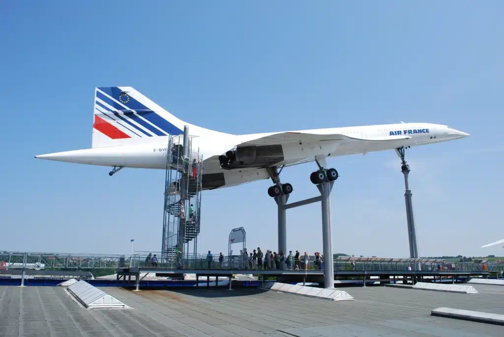 Concorde-supersonic-plane-in-a-museum