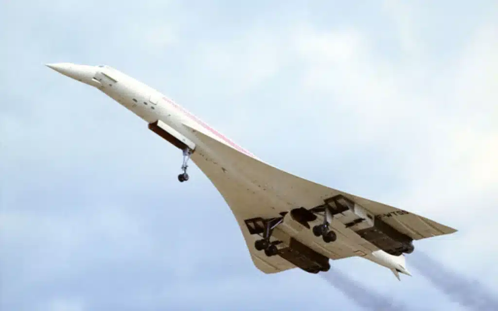 Scientists once used a Concorde to hack the sky and turn a 7-minute solar eclipse into 74 minutes