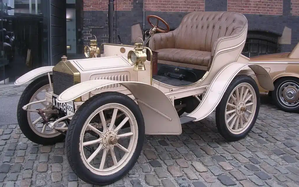 The Rolls Royce 10hp