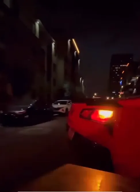 Corvette owner learns a painful lesson about missed car payments after tow truck driver causes visible damage during repossession