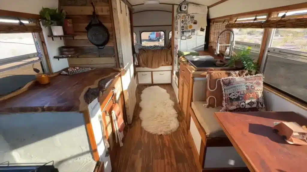 Couple-turns-school-bus-into-the-coolest-home-on-wheels
