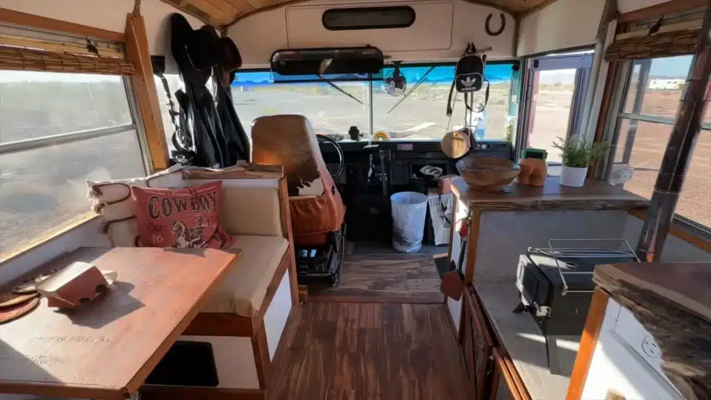 Couple-turns-school-bus-into-the-coolest-western-themed-home